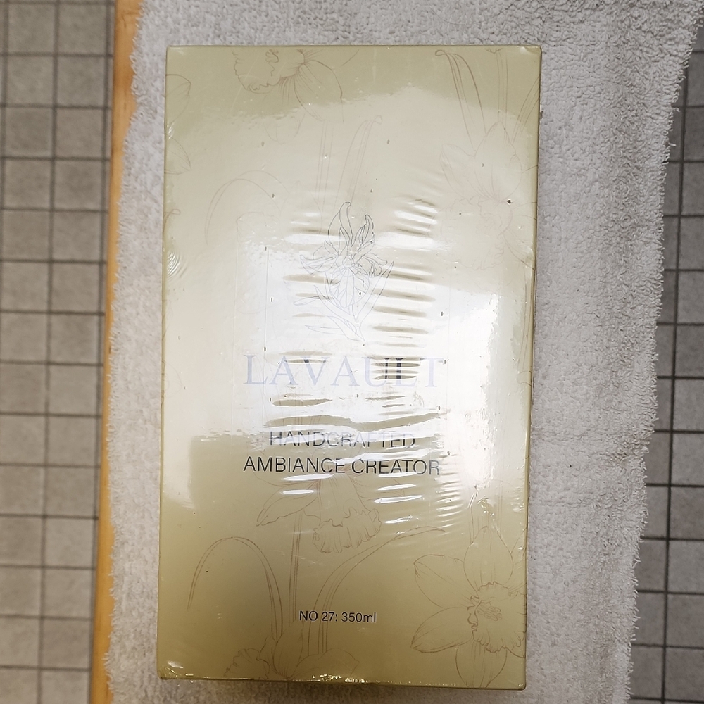 Ambiance Creator Handcrafted Home Bath Accessory - Cream